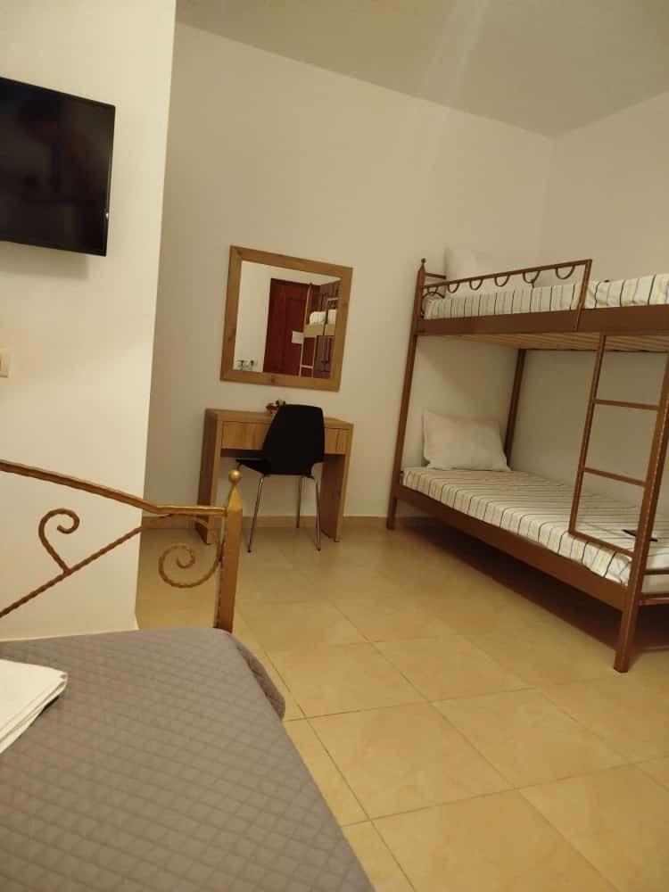Artur Apartments Himare Ruang foto